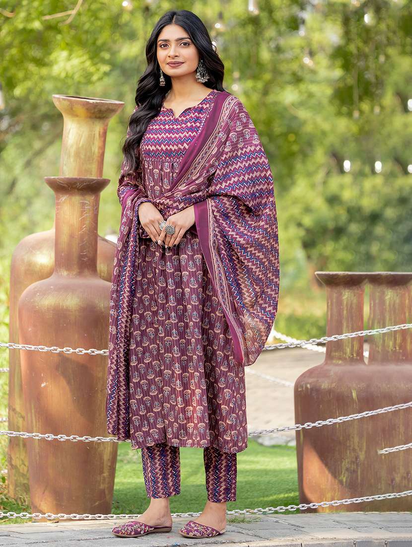 women floral printed kurta pant set with dupatta - 21667184 -  Standard Image - 2