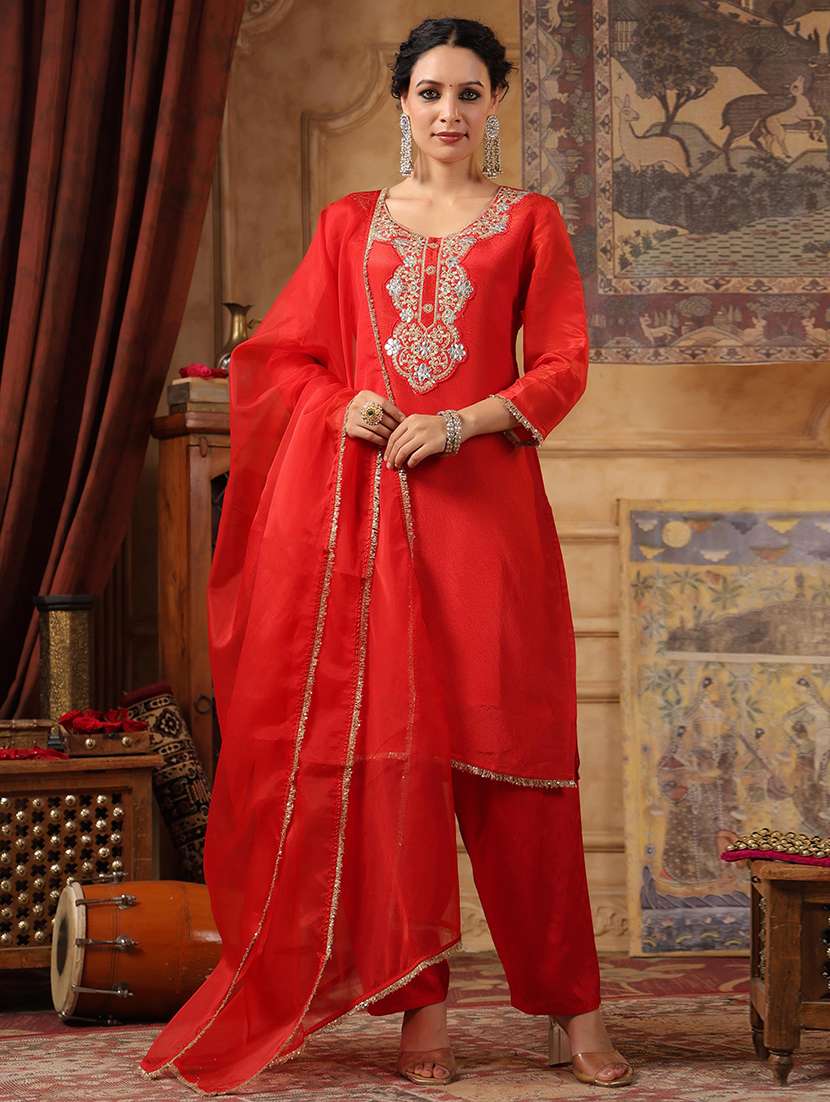 women zari work kurta pant set with dupatta