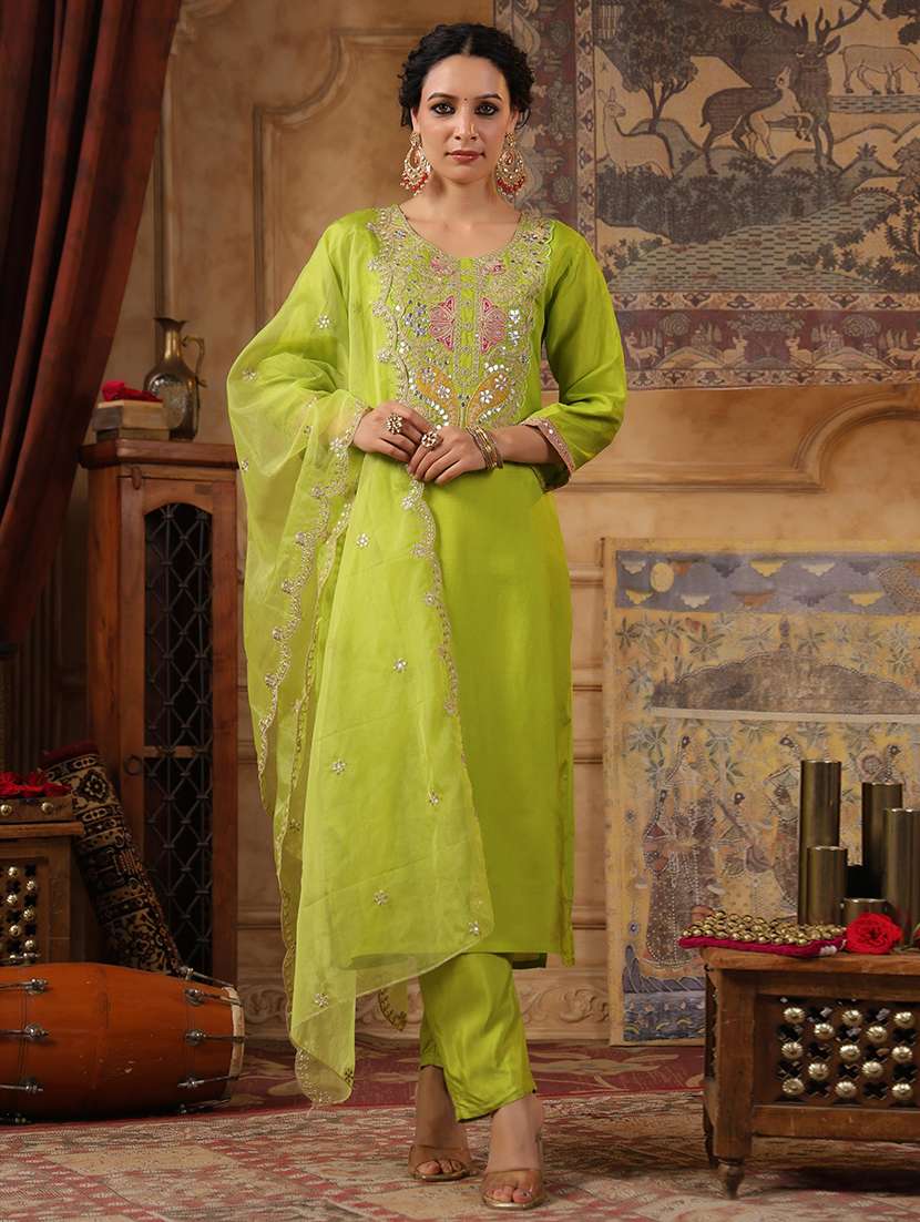 women zari work kurta pant set with dupatta