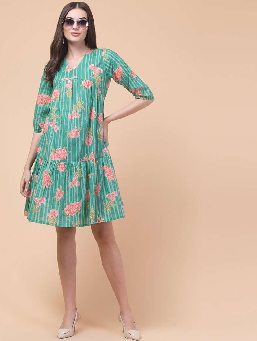 women green floral printed tiered dress