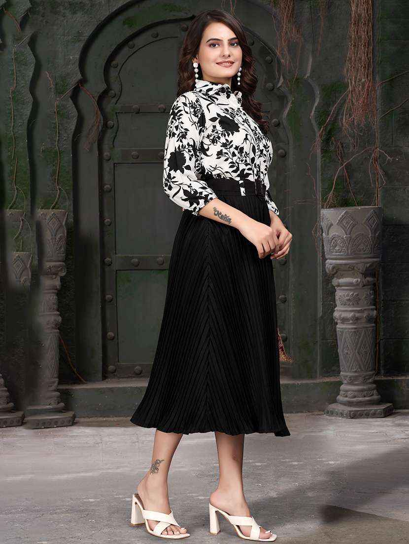 women printed three quarter sleeve flared dress - 21669283 -  Standard Image - 2