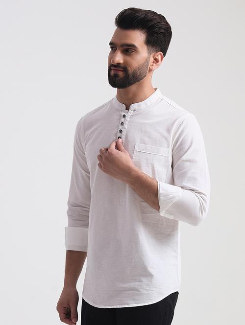 men mandarin neck solid short kurta - 21669390 - Standard Image - 0