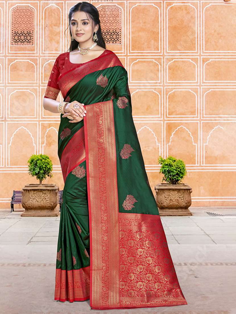 women self design bordered saree with blouse