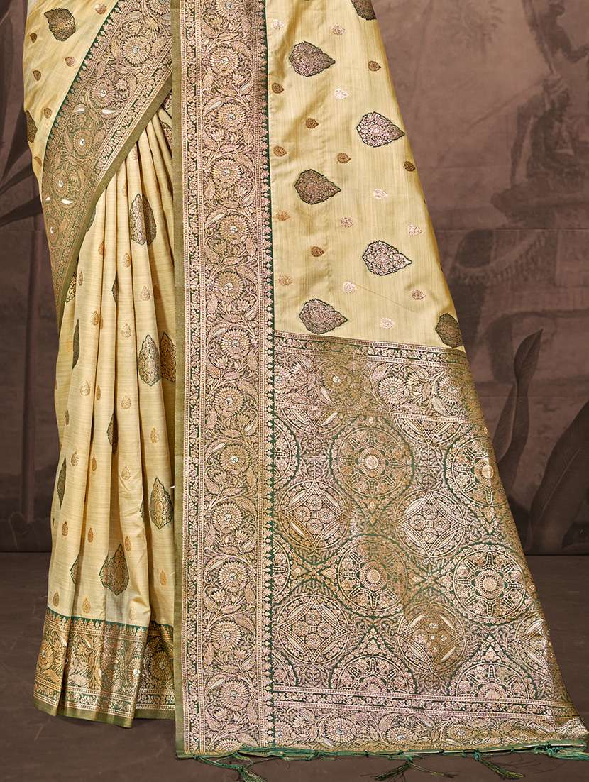 women self design bordered saree with blouse - 21671127 -  Standard Image - 2