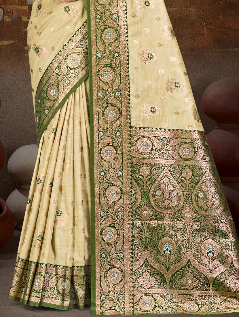 women self design bordered saree with blouse - 21671133 - Standard Image - 2