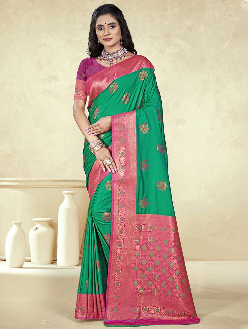 women self design bordered saree with blouse