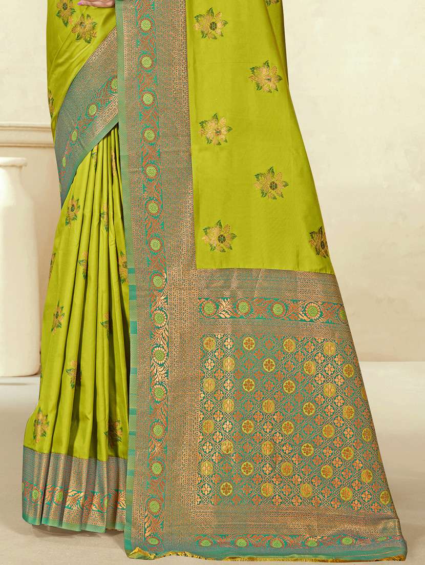 women self design bordered saree with blouse - 21671164 - Standard Image - 2