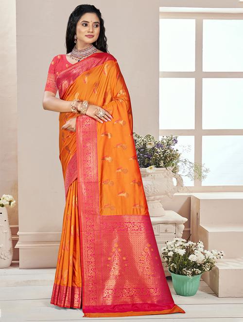 women self design bordered saree with blouse - 21671177 - Standard Image - 0