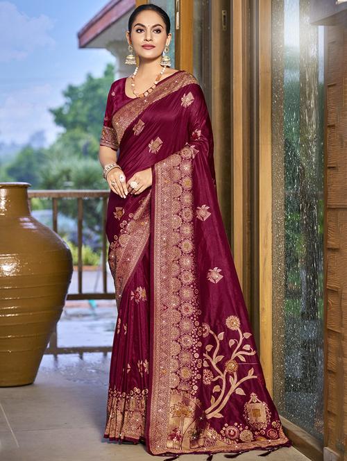 women self design banarasi saree with blouse - 21671341 -  Standard Image - 0