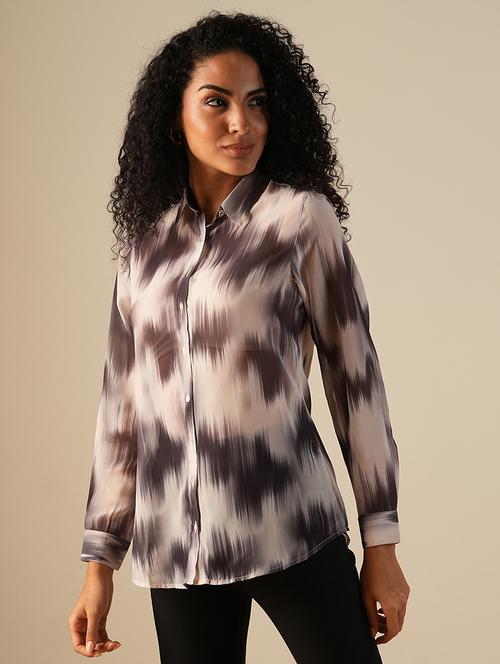 globus women black & white cuffed sleeves abstract print georgette workwear shirt - 21671773 - Standard Image - 0