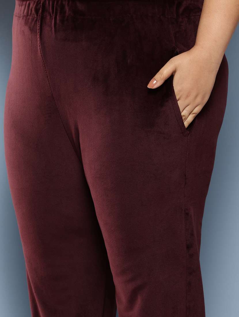 Women Plus Size Round Neck Kurta Pant Set With Dupatta
