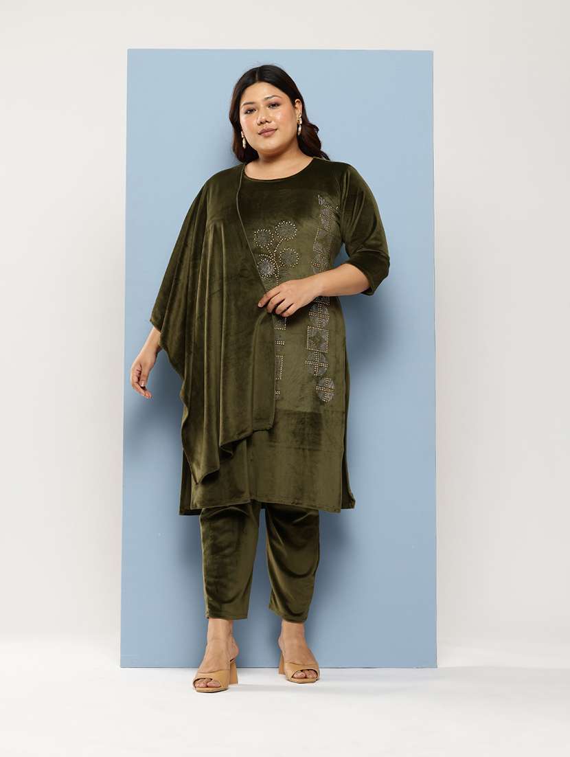 women plus size round neck kurta pant set with dupatta