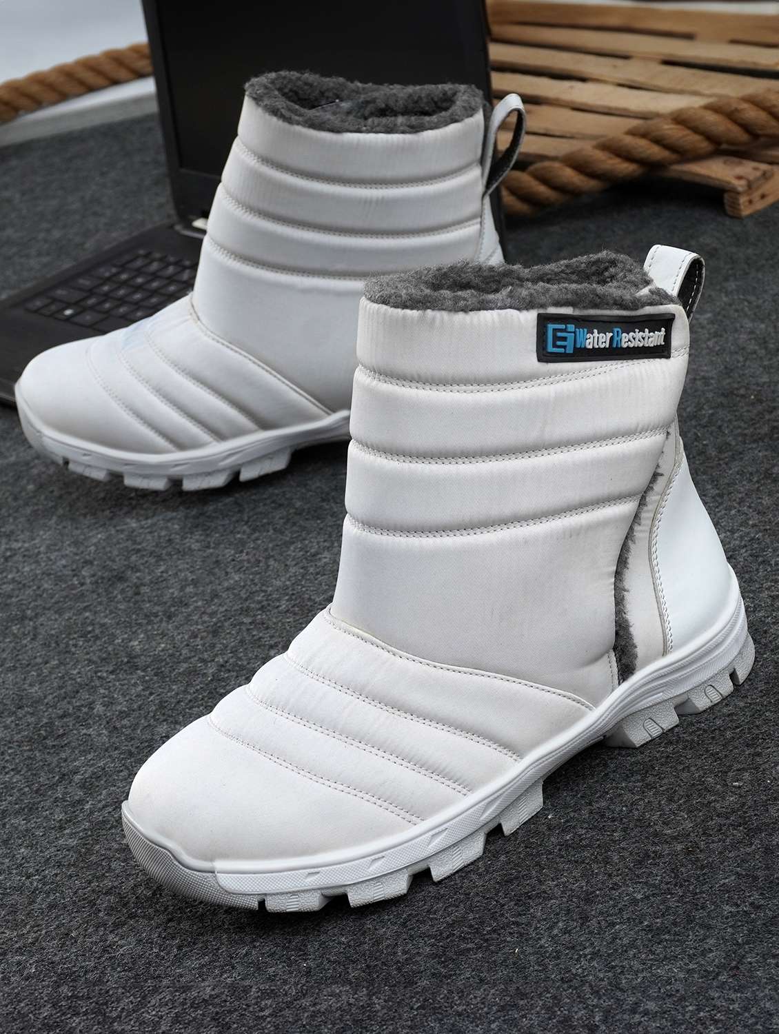 men solid winter wear boots