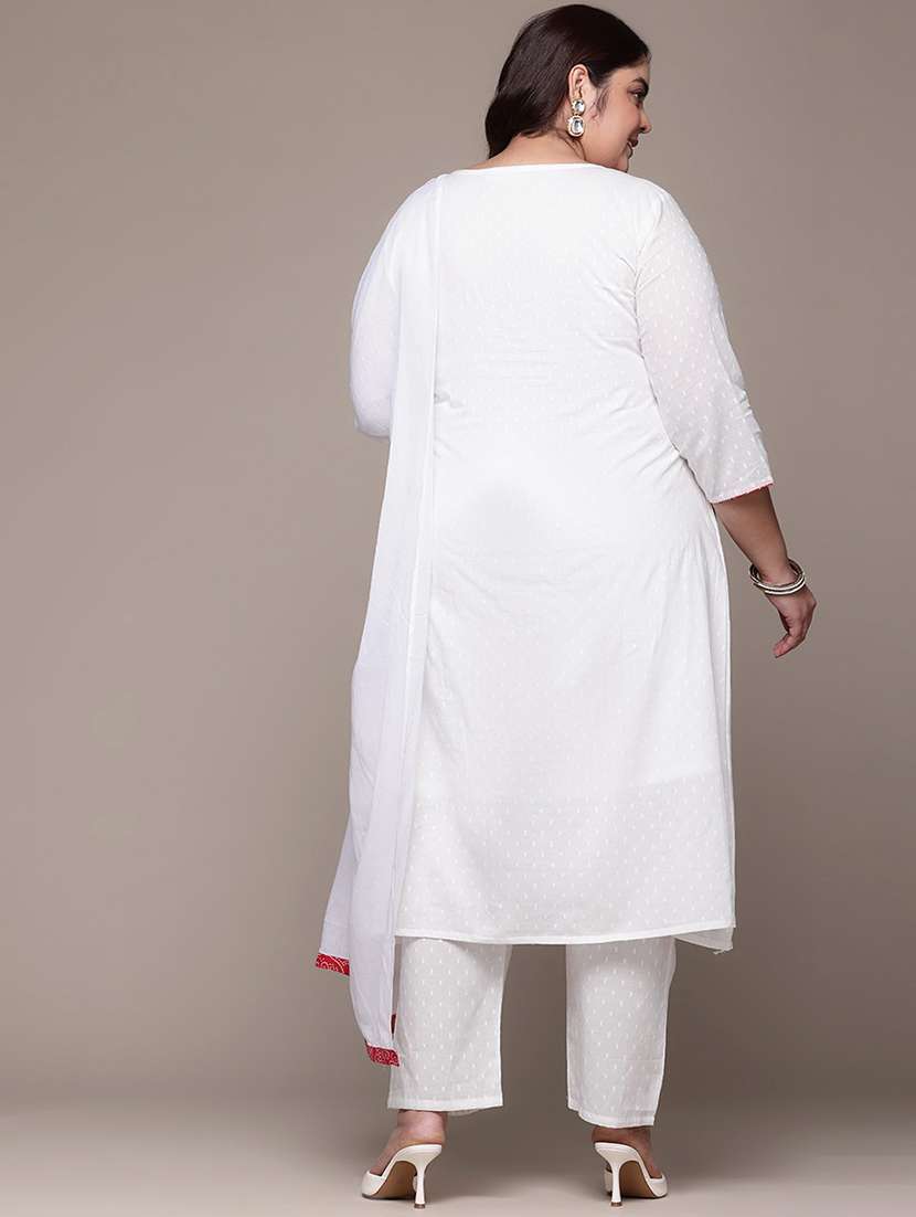 women plus size three quarter sleeve kurta pant with dupatta set - 21675350 -  Standard Image - 2
