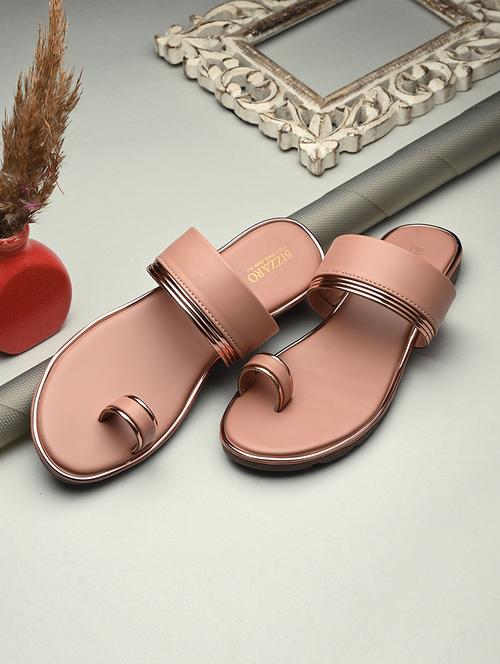 women one toe sandal - 21676029 -  Standard Image - 0