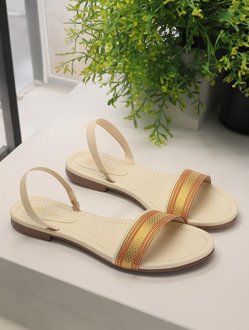 women self design back strap sandal - 21676643 -  Standard Image - 0