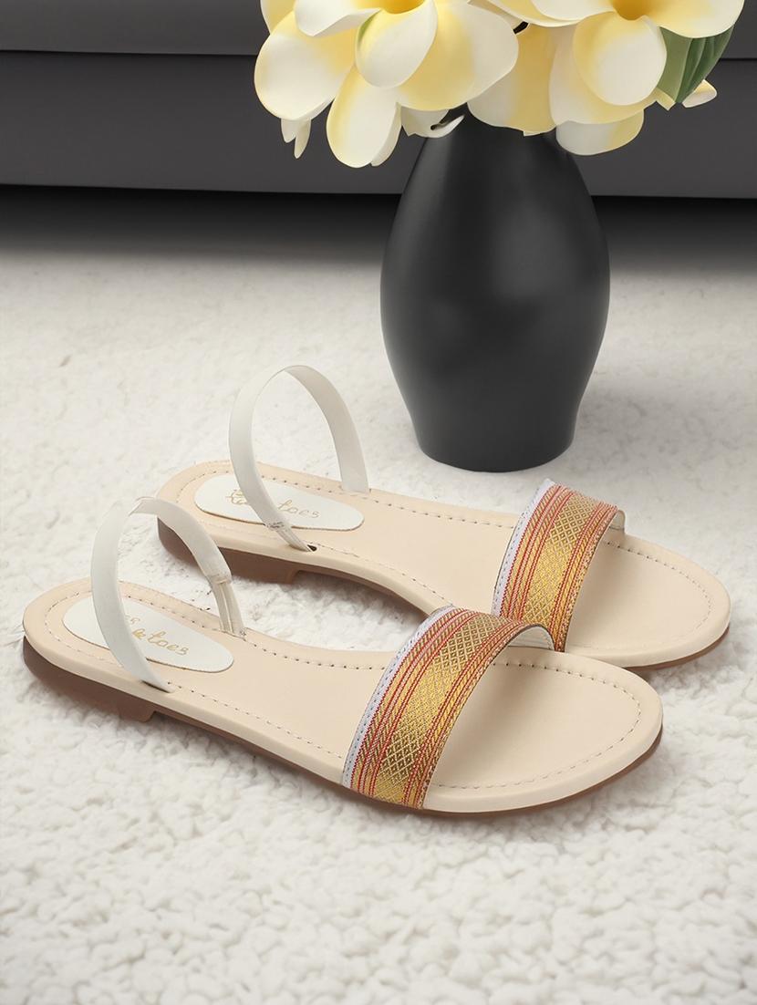 women self design back strap sandal - 21676645 - Zoom Image - 0