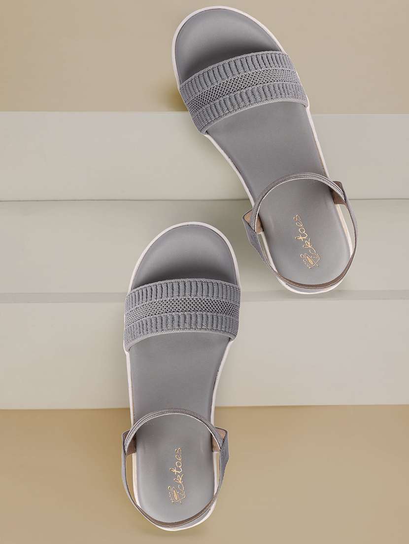 women solid back strap sandal - 21676685 -  Zoom Image - 0