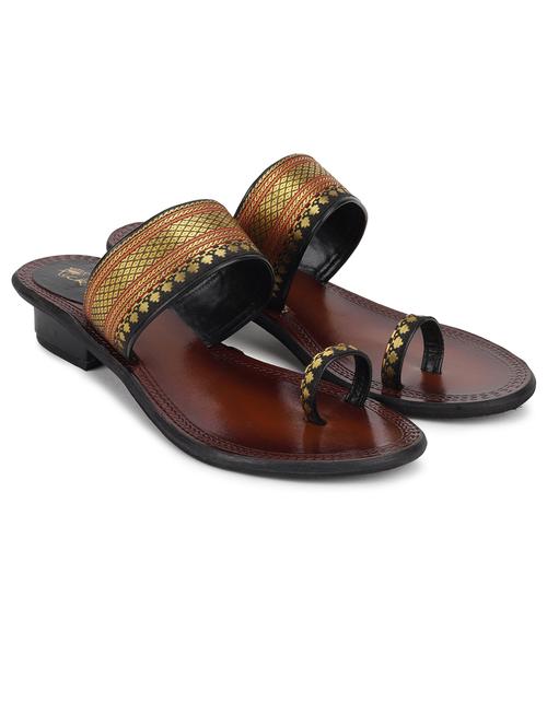 women zari work one toe sandal - 21676690 - Standard Image - 0