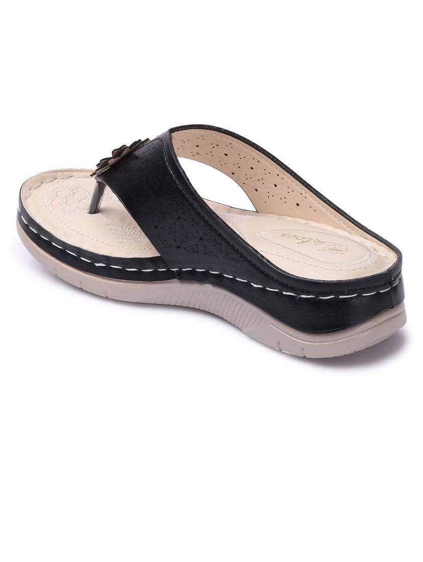women cut work toe separator sandal - 21676709 - Standard Image - 2