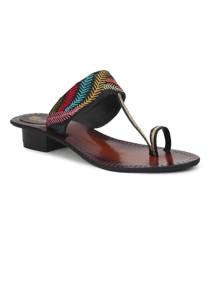 women embroidered one toe sandal - 21676728 - Standard Image - 2