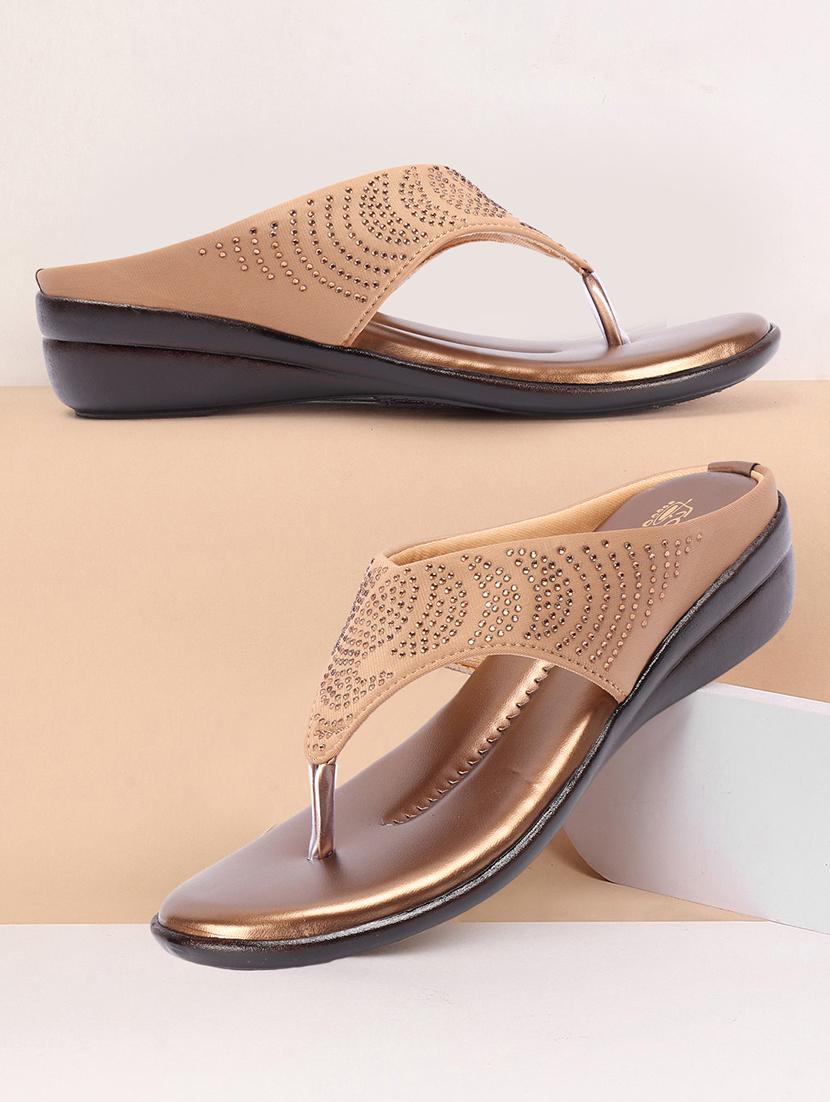 women embellished toe separator sandal - 21676814 -  Zoom Image - 0
