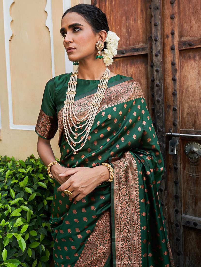 women self design banarasi saree with blouse - 21678691 -  Standard Image - 2