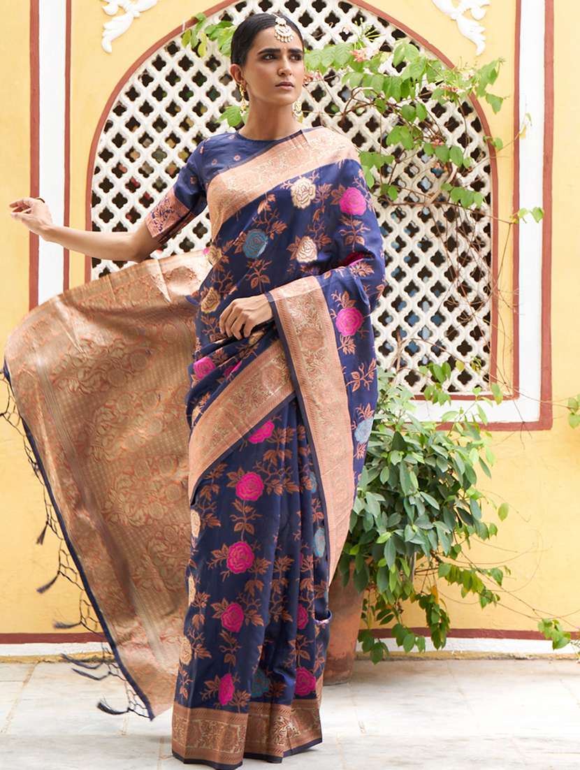 women self design banarasi saree with blouse