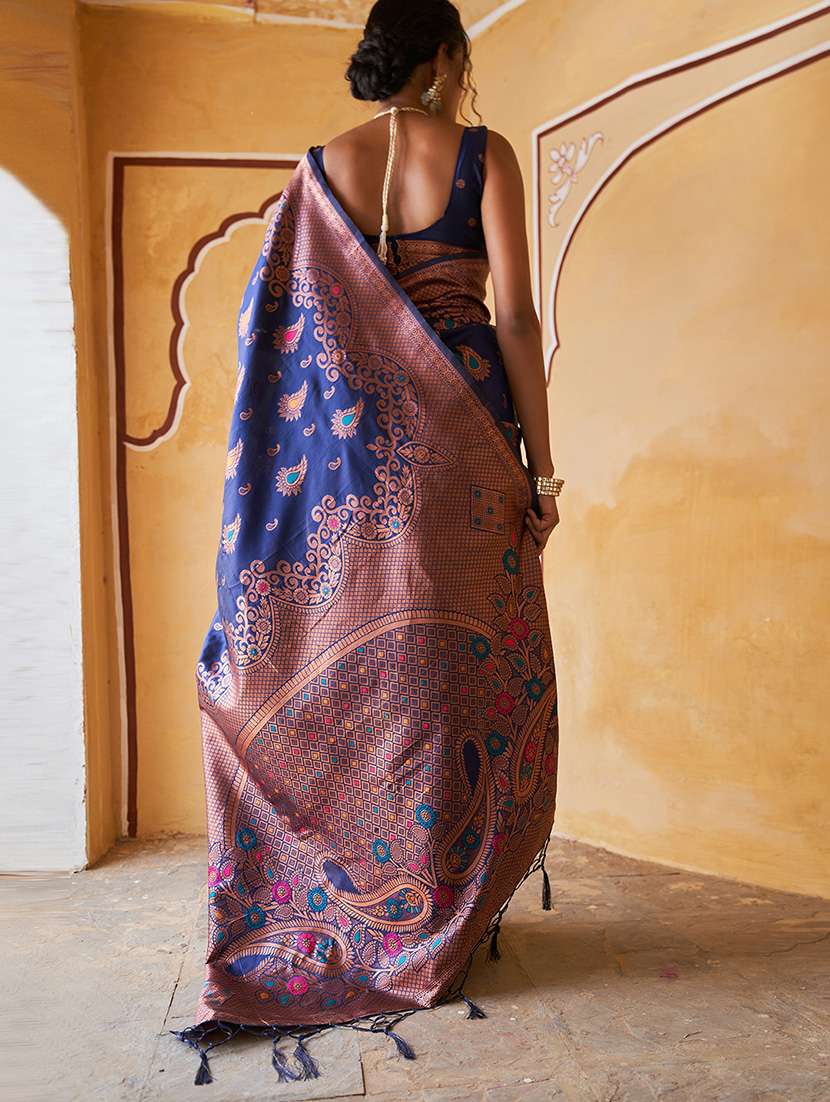 women self design banarasi saree with blouse - 21678721 -  Standard Image - 2