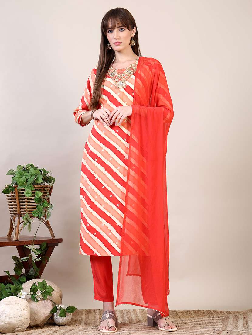 women three quarter sleeve kurta pant with dupatta set