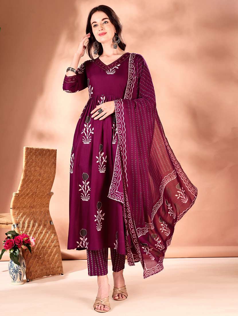 women three quarter sleeve kurta pant with dupatta set