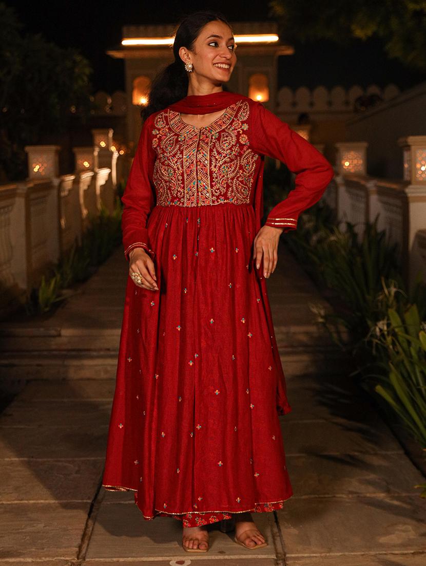 women embroidered round neck kurta dupatta set - 21679234 - Standard Image - 2