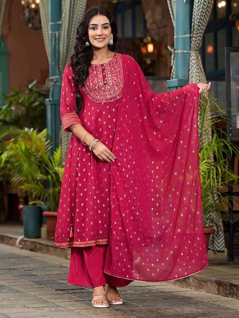 women embroidered kurta palazzo set with dupatta