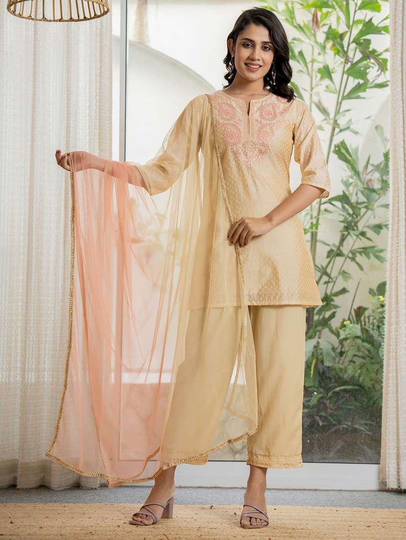 women self design kurta pant set with dupatta