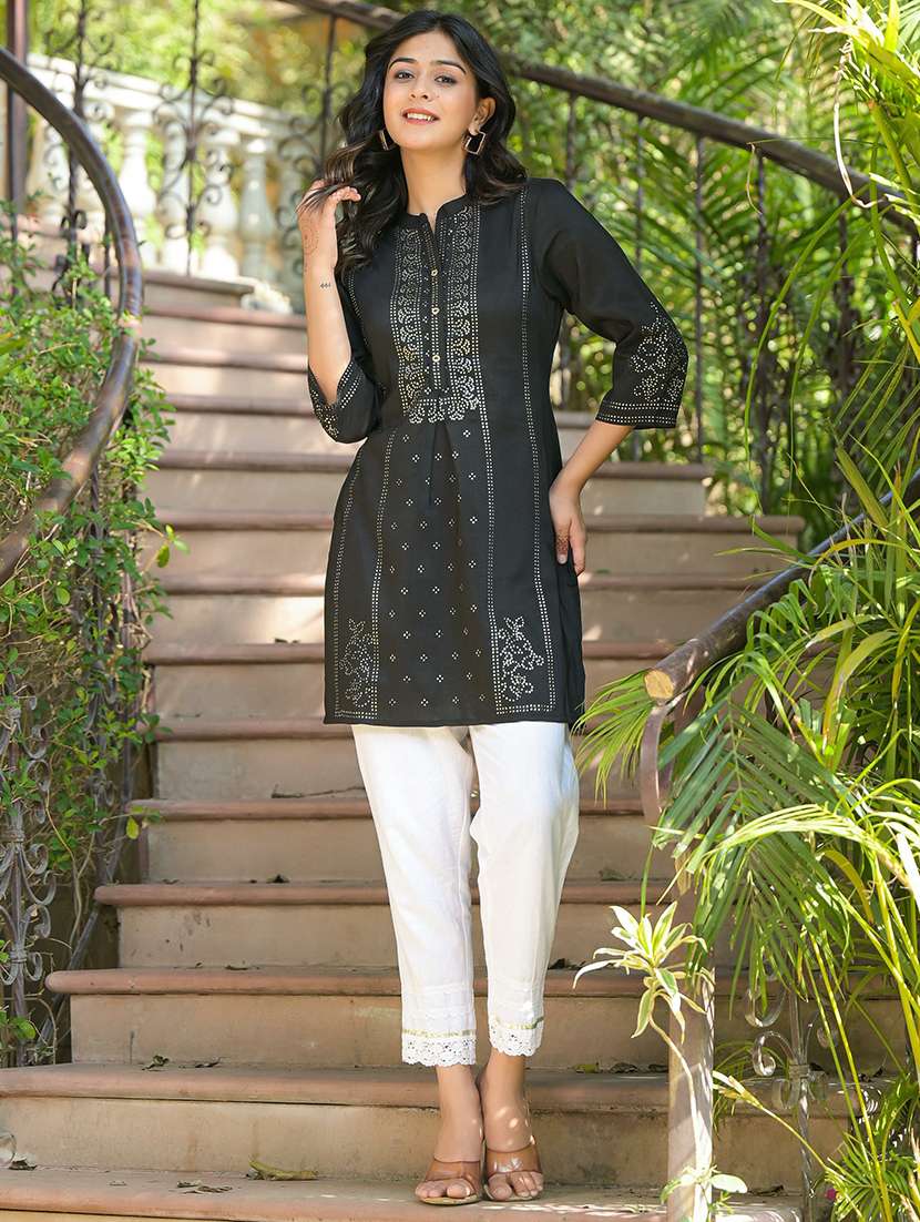 women foil printed mandarin neck straight kurta