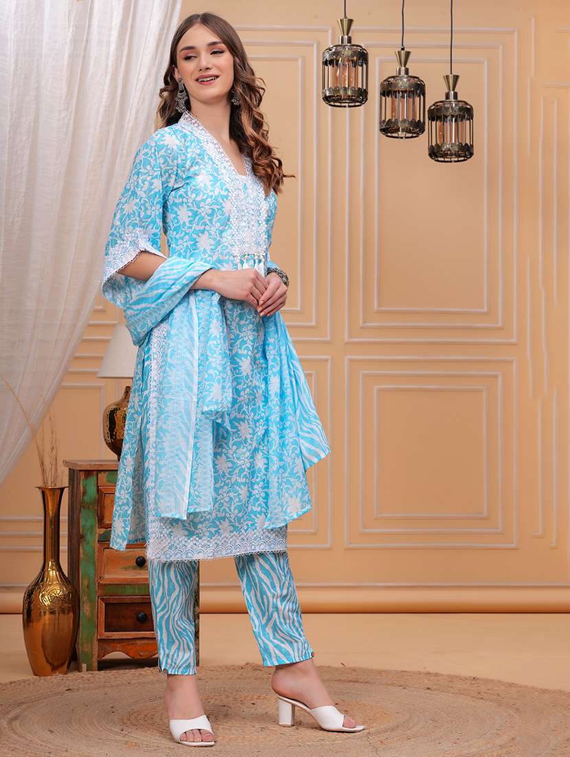 women three quarter sleeve suit set - 21680370 -  Standard Image - 2