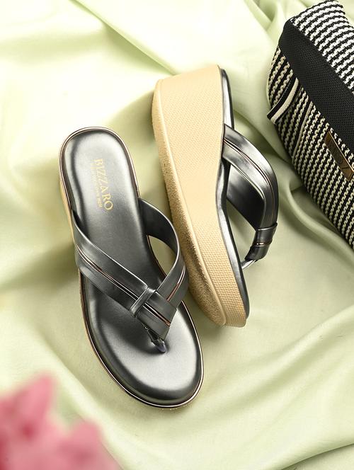 women grey toe separator wedge - 21681904 -  Standard Image - 0