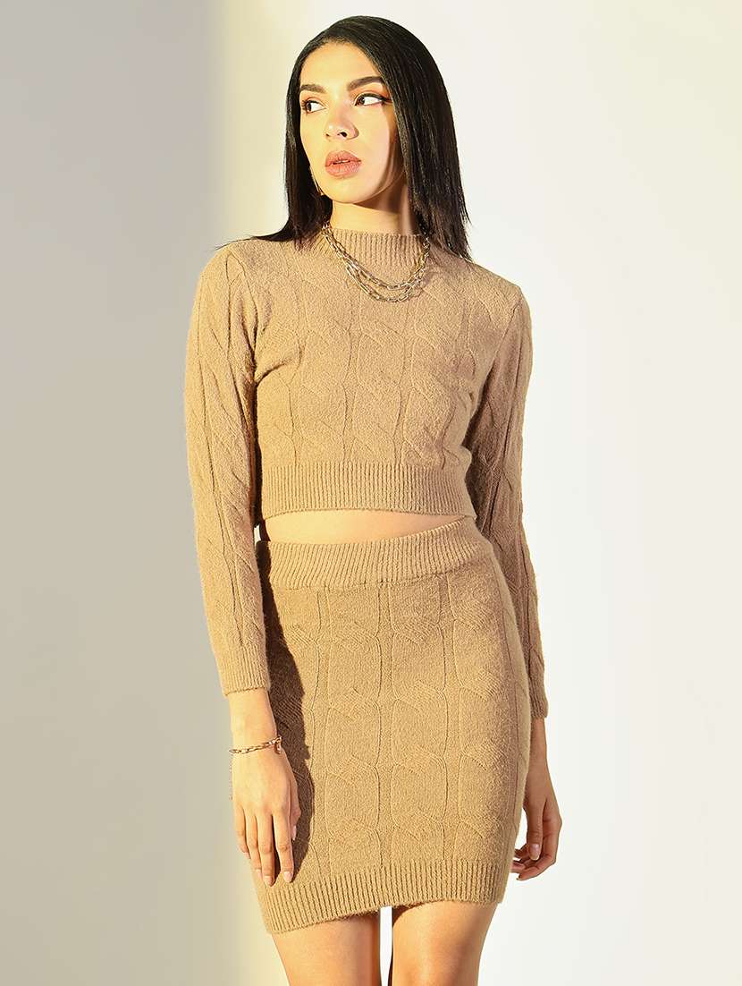 women solid top and skirt co-ord set