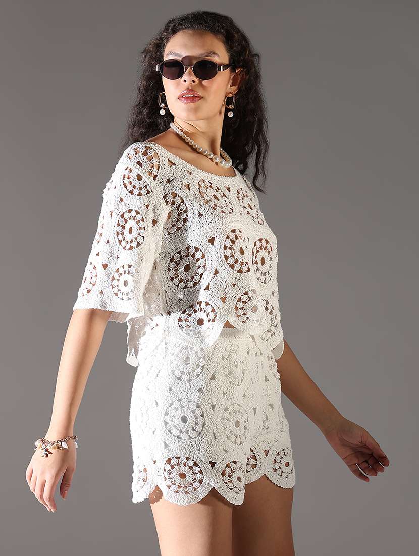 women solid top and shorts co-ord set - 21682030 -  Standard Image - 2