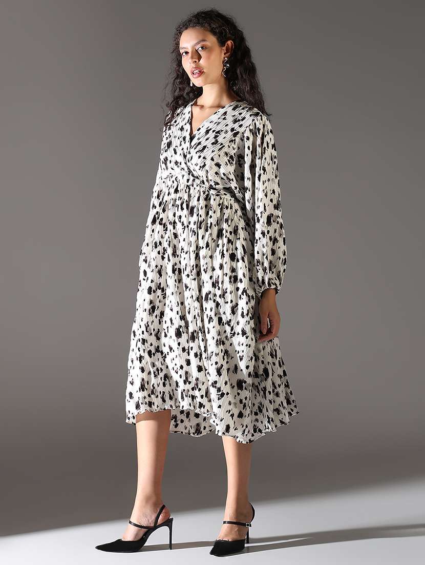women printed batwing sleeve fit & flare dress - 21682122 -  Standard Image - 2