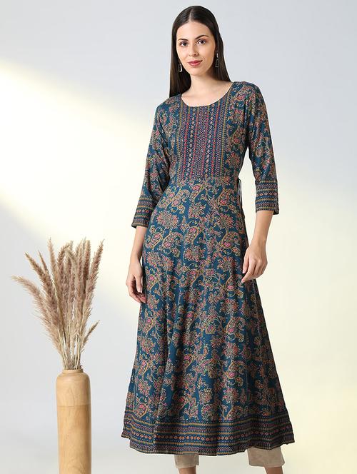 women teal paisley printed round neck - 21682141 - Standard Image - 0