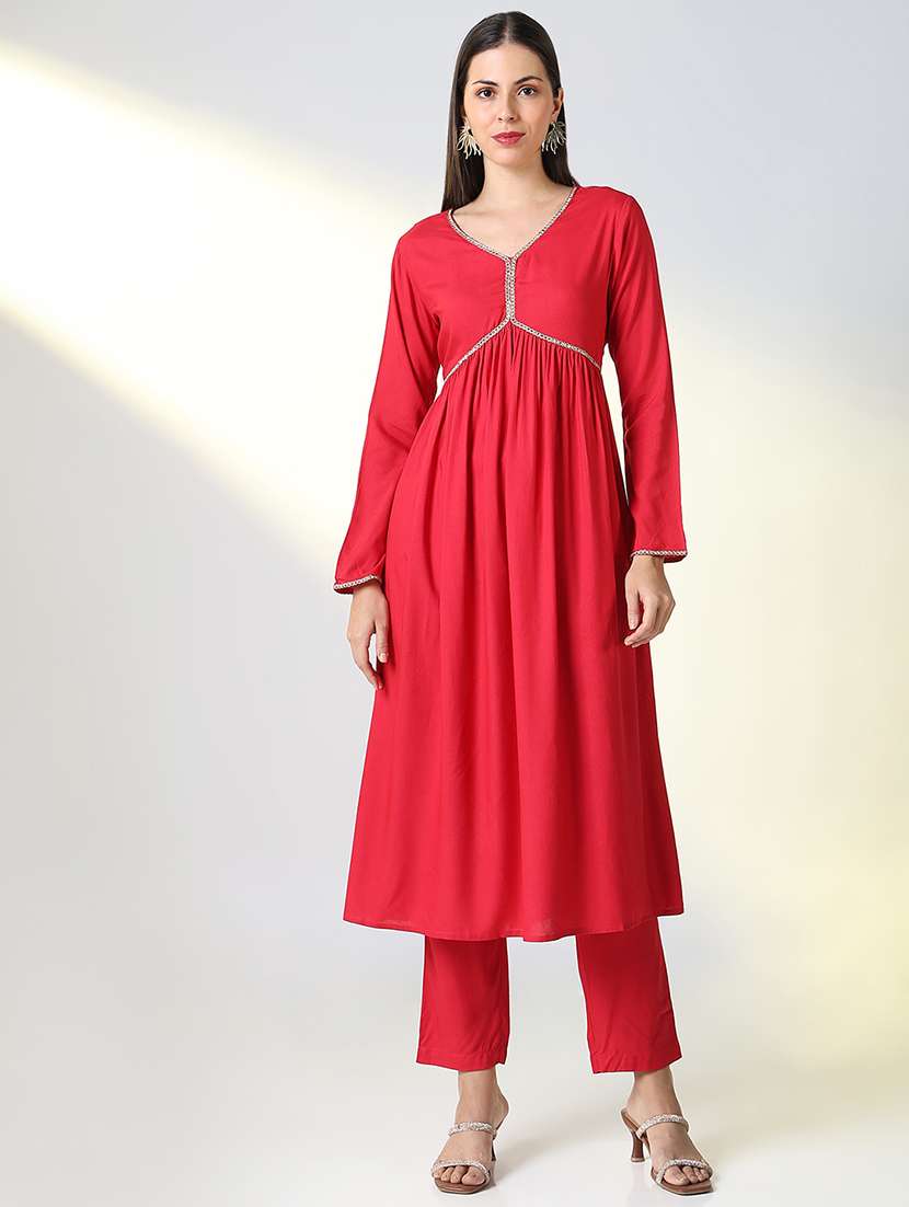 women red solid v neck kurta pant set 