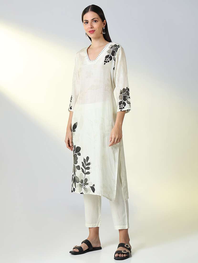 women floral printed kurta pant set with dupatta - 21682197 -  Standard Image - 2