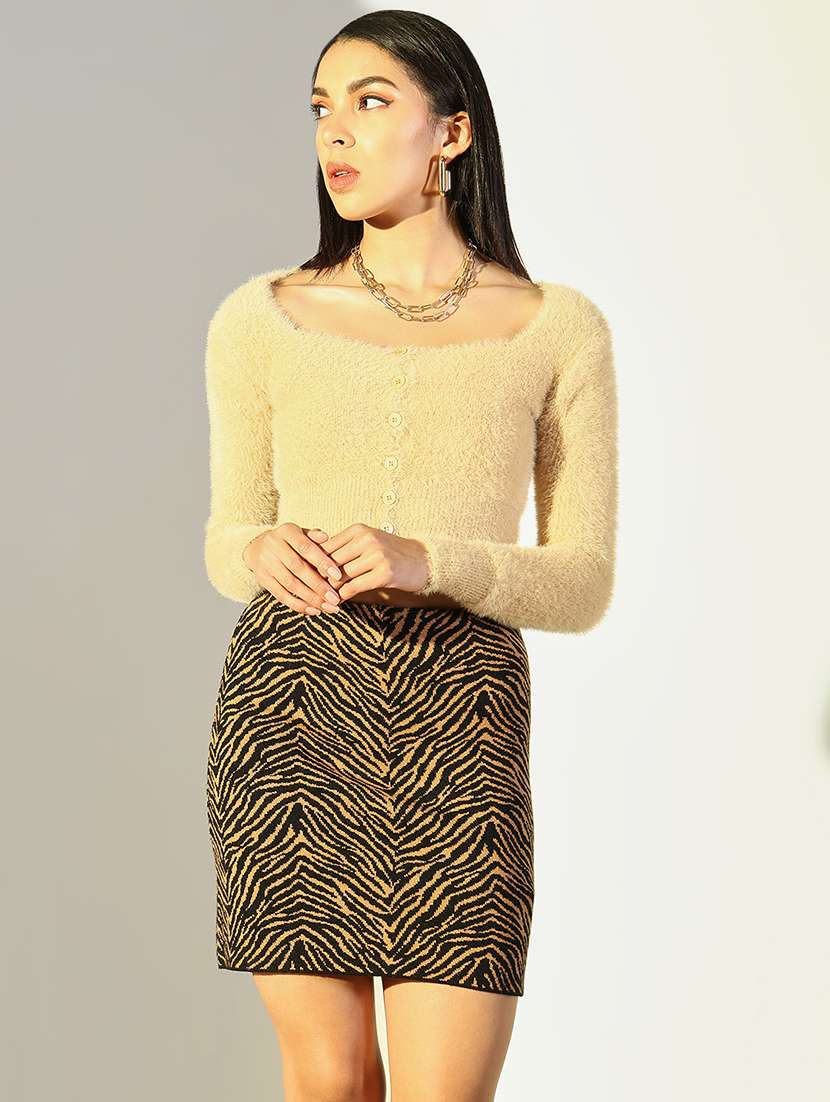 women solid long sleeve crop top