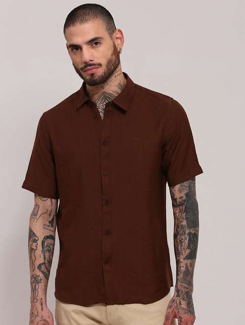 men short sleeves solid casual shirt - 21682359 - Standard Image - 0