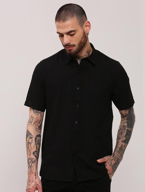 men short sleeves solid casual shirt - 21682360 -  Standard Image - 0