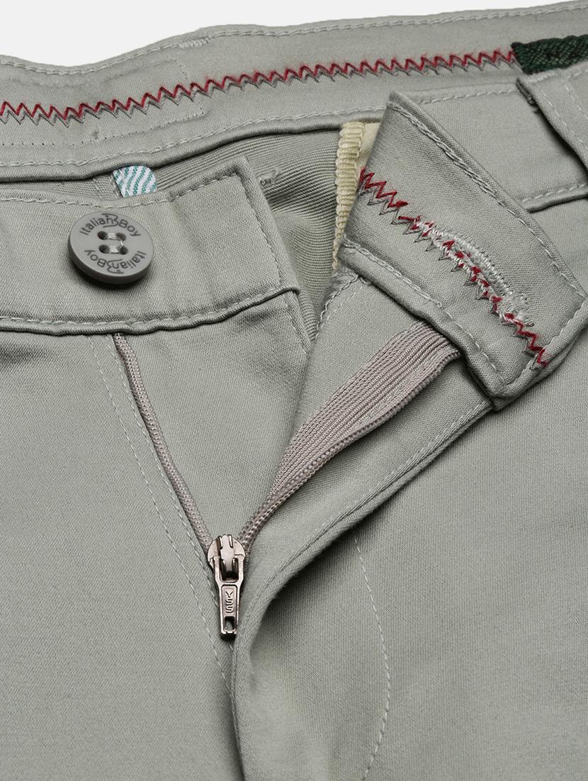 men low rise solid chinos - 21682462 - Standard Image - 7