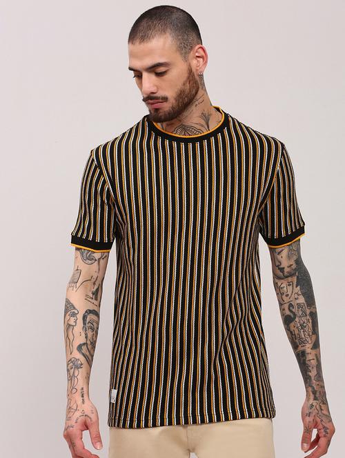 men short sleeves striped t-shirt - 21682482 - Standard Image - 0