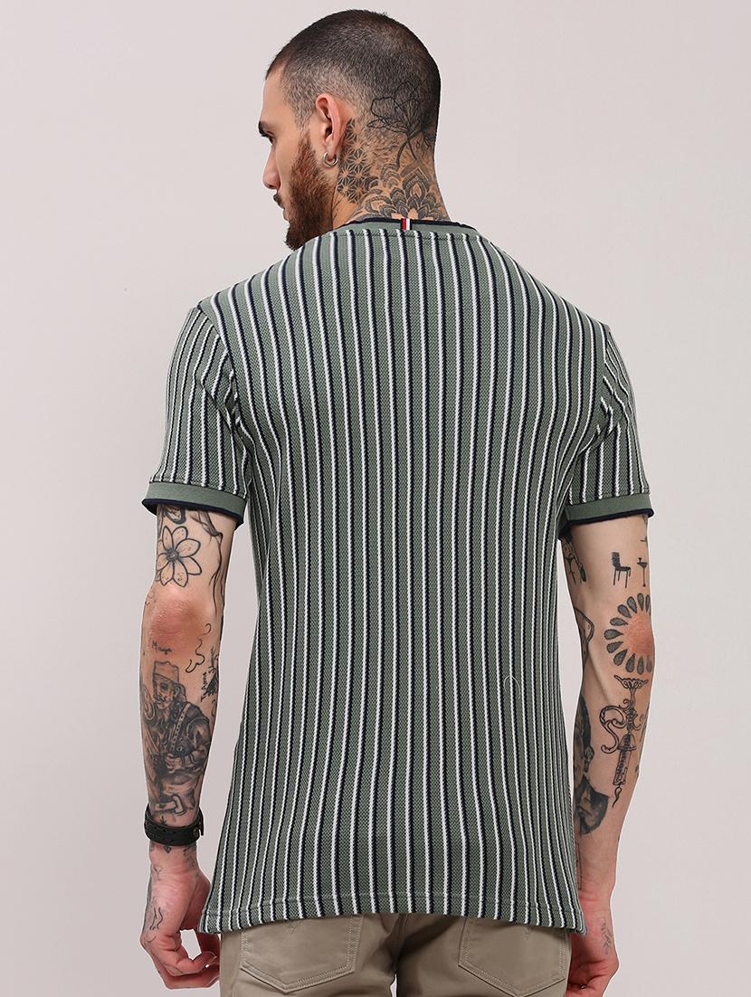 men short sleeves striped t-shirt - 21682483 - Standard Image - 2