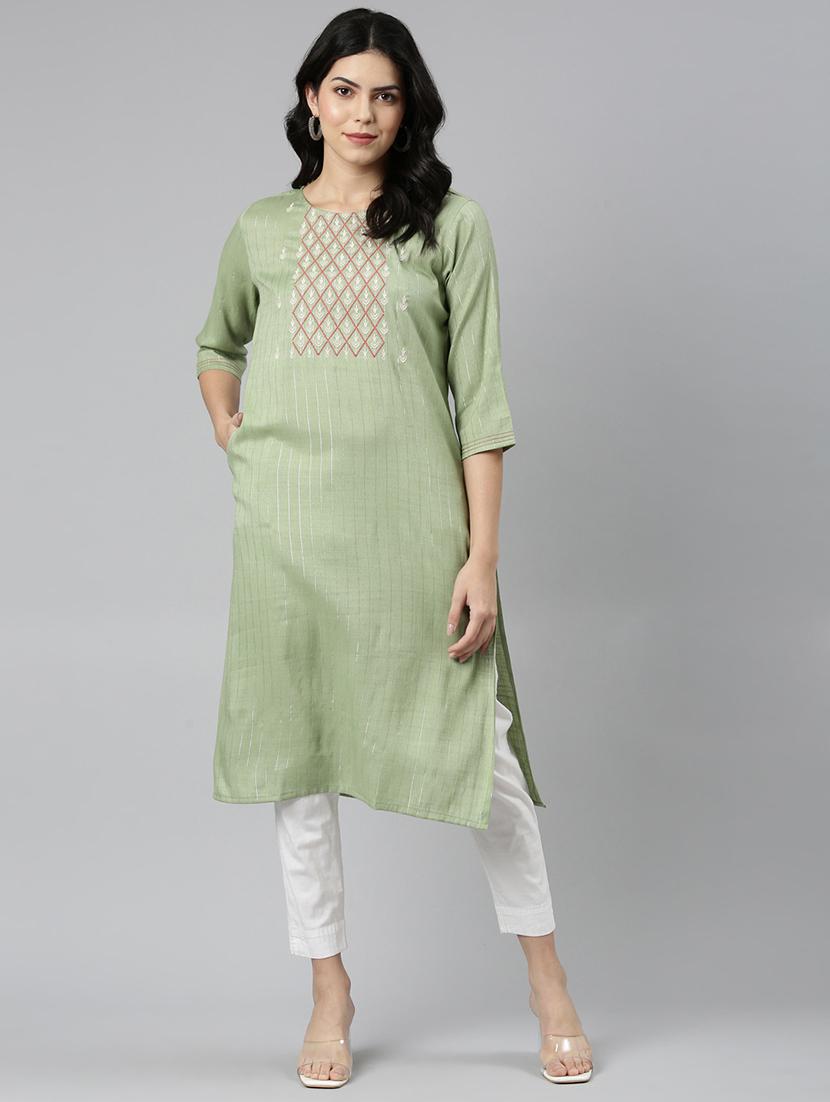 women round neck embroidered straight kurta - 21682686 -  Zoom Image - 0
